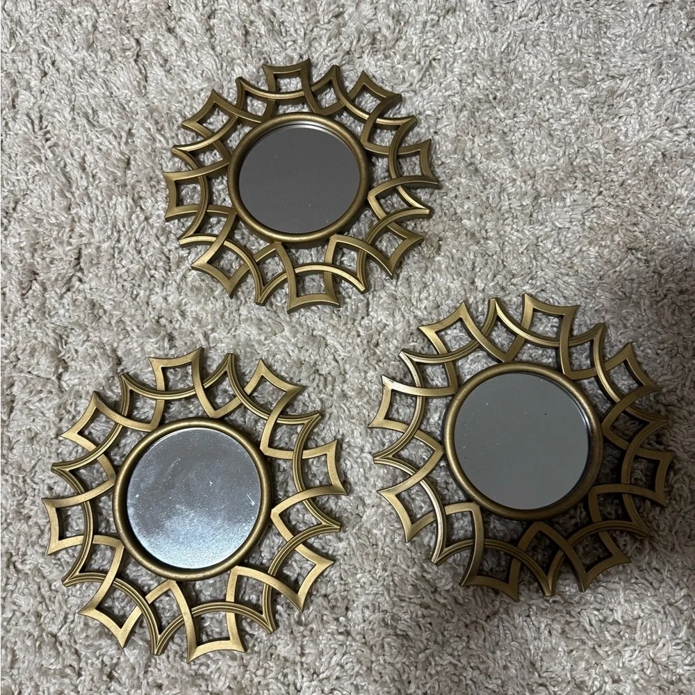 Set of 3 Mirrors in Gold Floral Frame Wall Decor